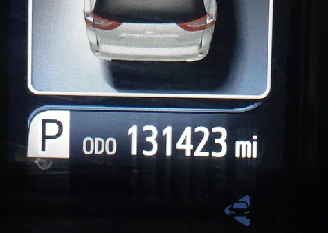 2018 Toyota Sienna Xle 8 Passenger z USA, uszkodzony, nr VIN 5TDYZ3DC8JS937210